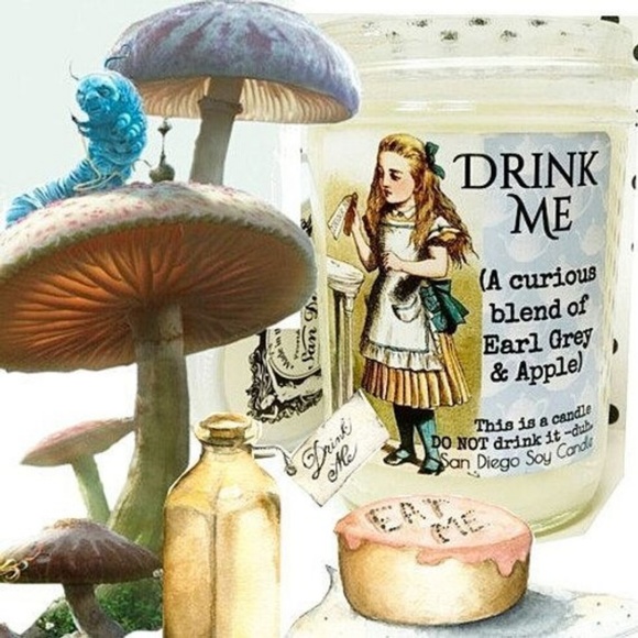 Drink Me soy candle Alice in Wonderland - Picture 2 of 2